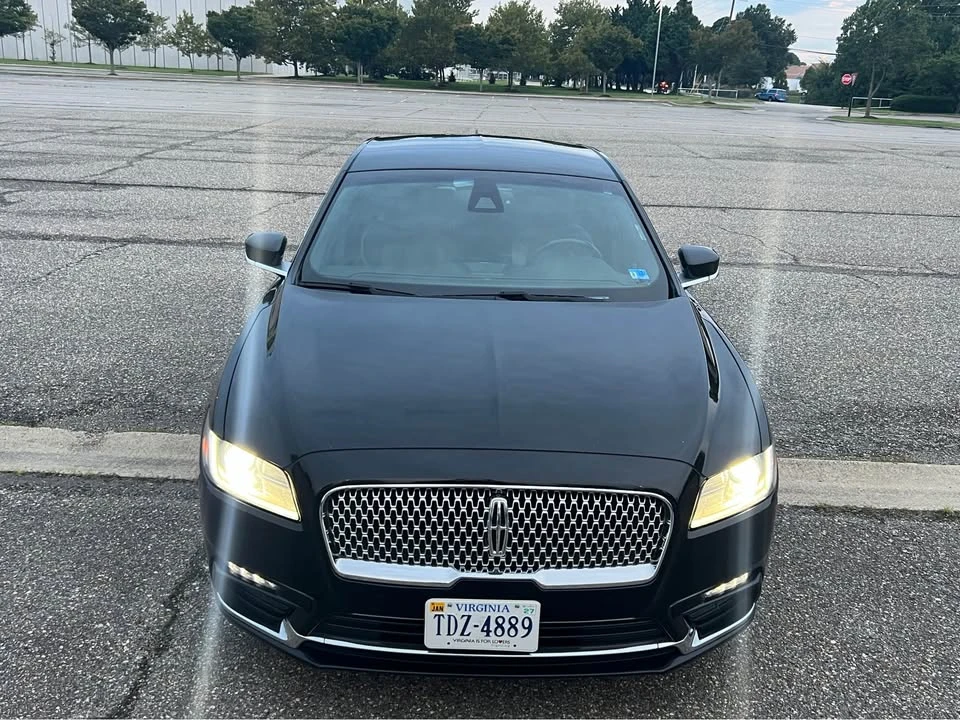 2018 Lincoln Continental 10th Gen - Image 3 of 20