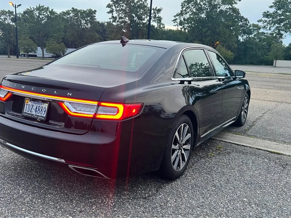 2018 Lincoln Continental 10th Gen - Image 5 of 20