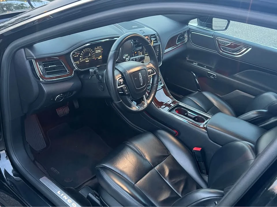 2018 Lincoln Continental 10th Gen - Image 7 of 20