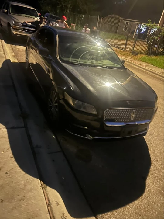 2018 Lincoln Continental 10th Gen - Image 2 of 6