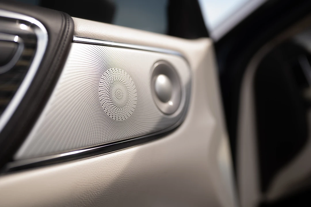 2018 Lincoln Continental 10th Gen - Image 20 of 21