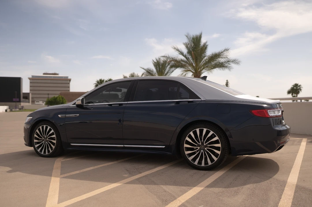 2018 Lincoln Continental 10th Gen - Image 6 of 21