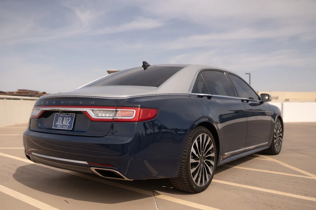 2018 Lincoln Continental 10th Gen - Image 4 of 21
