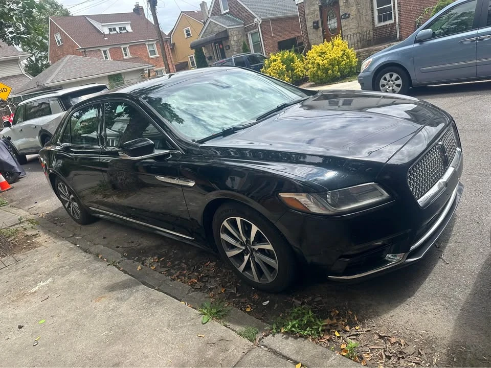2018 Lincoln Continental 10th Gen - Image 4 of 10