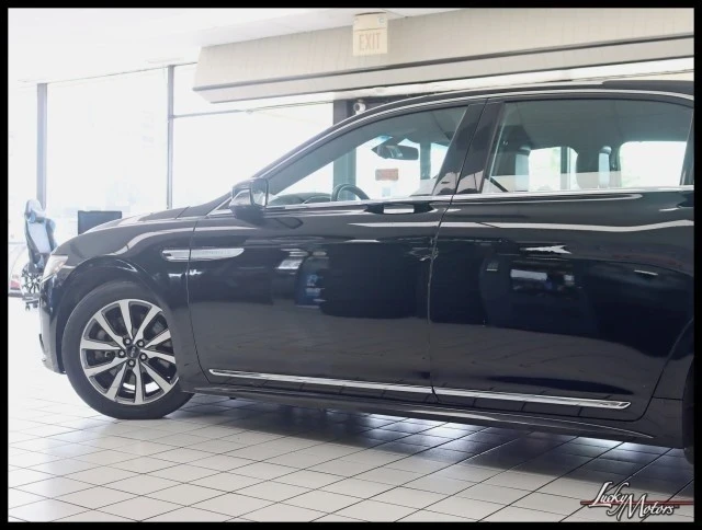 2018 Lincoln Continental 10th Gen - Image 9 of 21