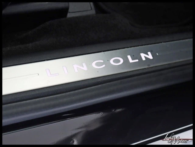 2018 Lincoln Continental 10th Gen - Image 12 of 21