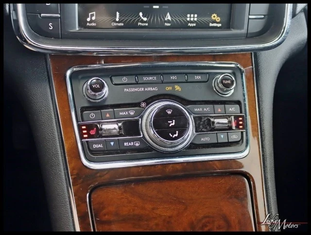 2018 Lincoln Continental 10th Gen - Image 20 of 21