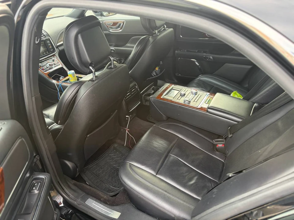 2018 Lincoln Continental 10th Gen - Image 6 of 8