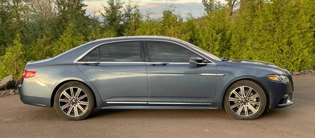 2018 Lincoln Continental 10th Gen - Image 4 of 21