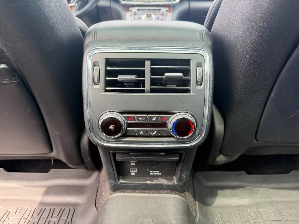 2018 Lincoln Continental 10th Gen - Image 17 of 20
