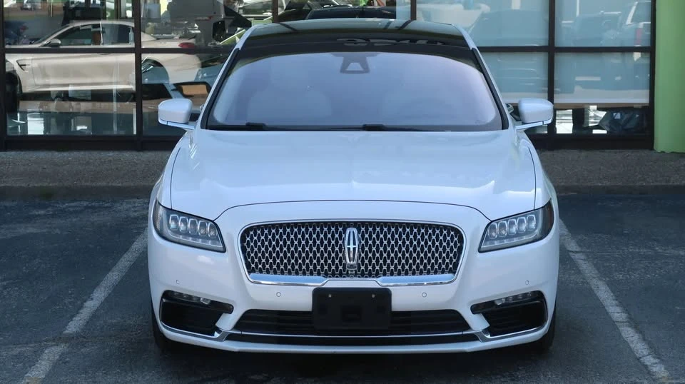 2018 Lincoln Continental 10th Gen - Image 4 of 20
