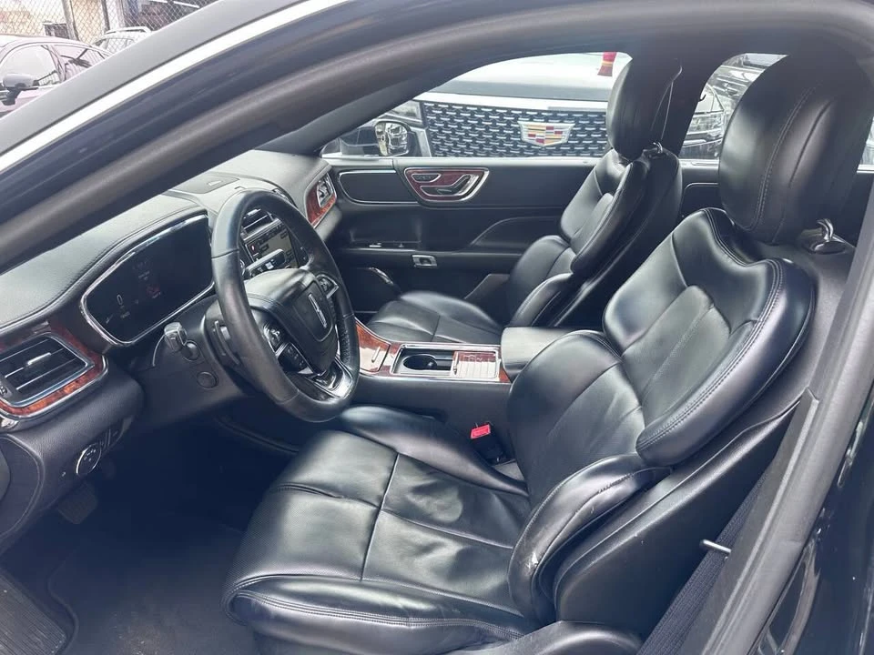 2018 Lincoln Continental 10th Gen - Image 9 of 20