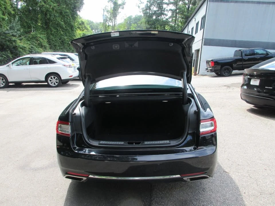 2018 Lincoln Continental 10th Gen - Image 16 of 20