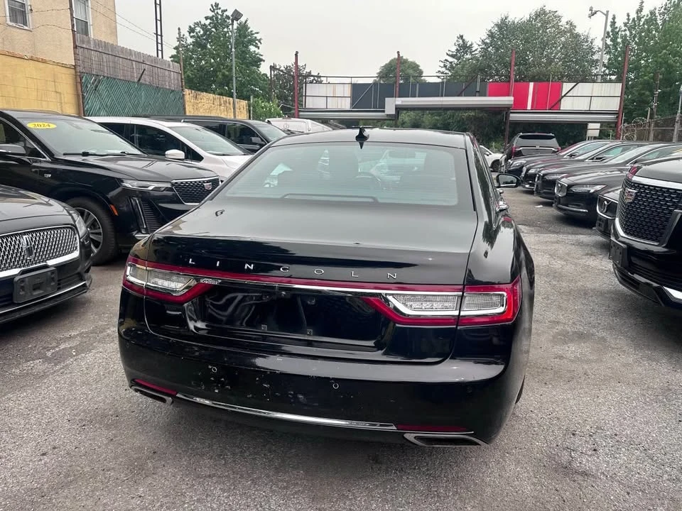 2018 Lincoln Continental 10th Gen - Image 5 of 20