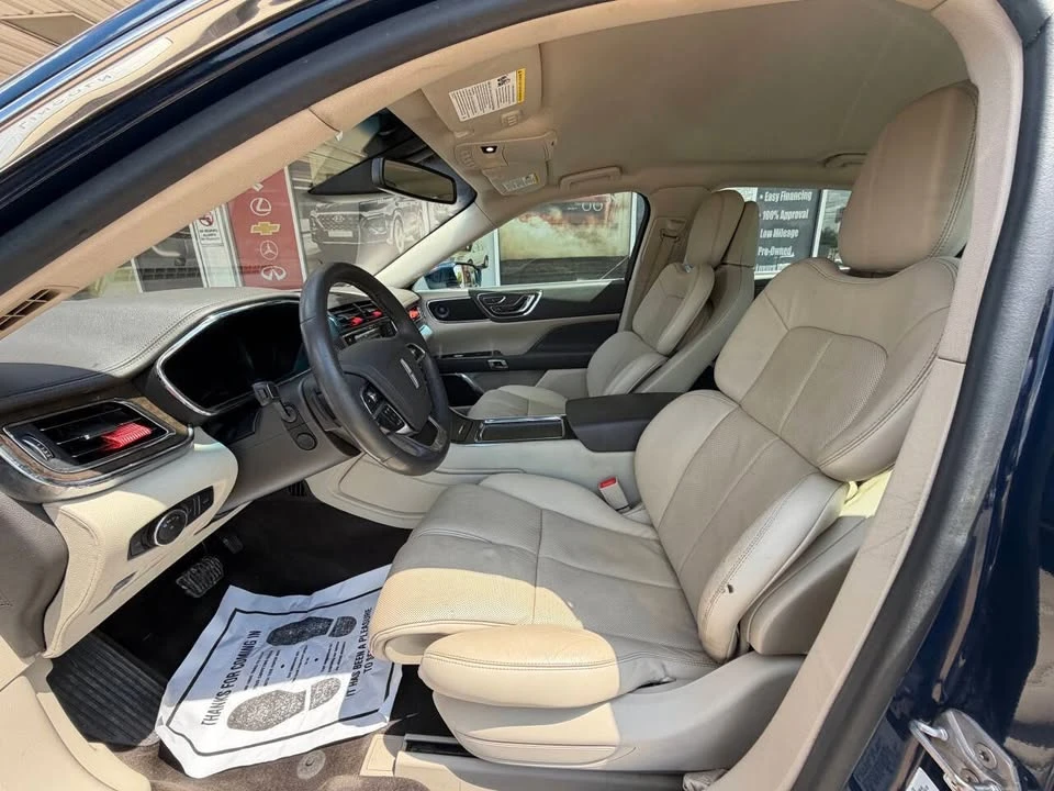 2018 Lincoln Continental 10th Gen - Image 9 of 20