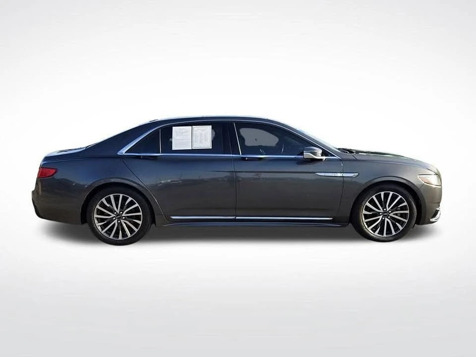 2018 Lincoln Continental 10th Gen - Image 2 of 20