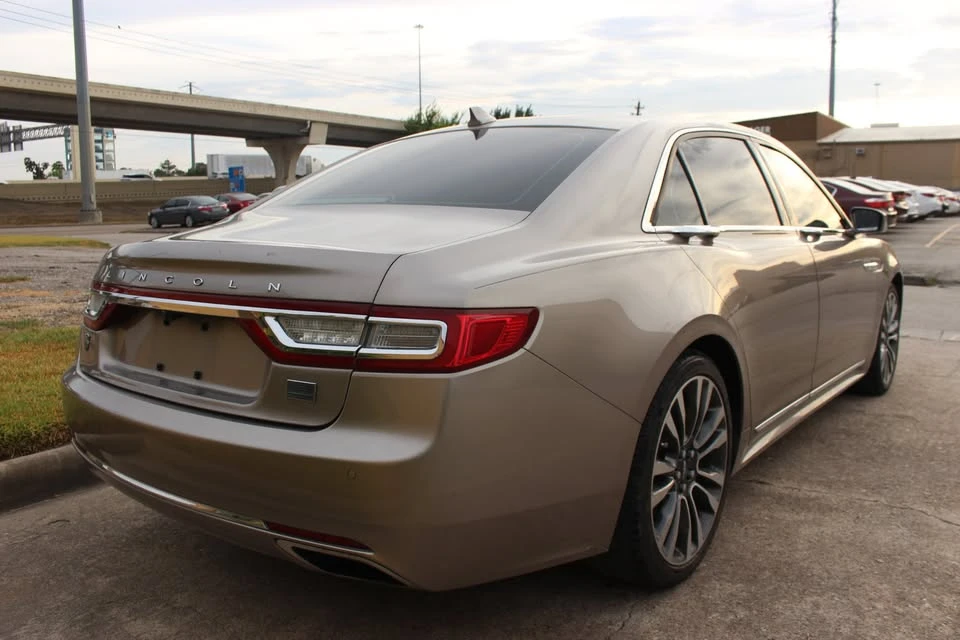 2018 Lincoln Continental 10th Gen - Image 5 of 20