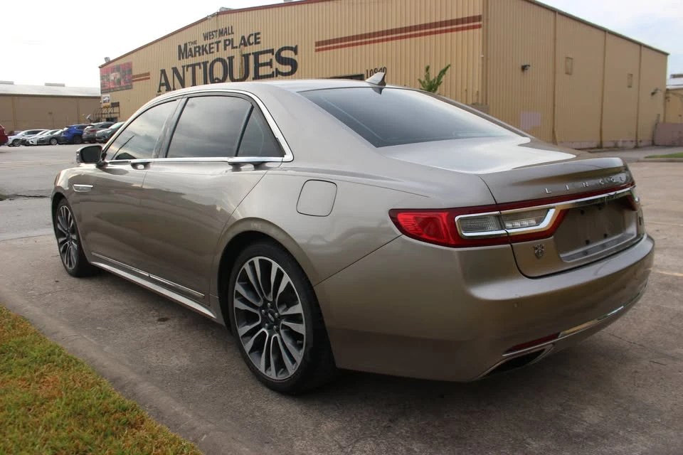 2018 Lincoln Continental 10th Gen - Image 7 of 20