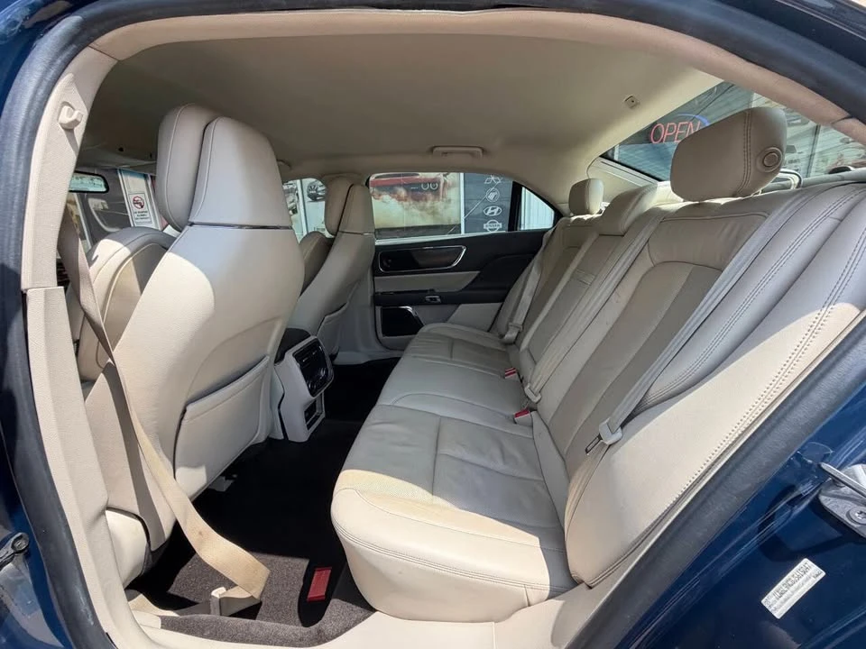 2018 Lincoln Continental 10th Gen - Image 13 of 20
