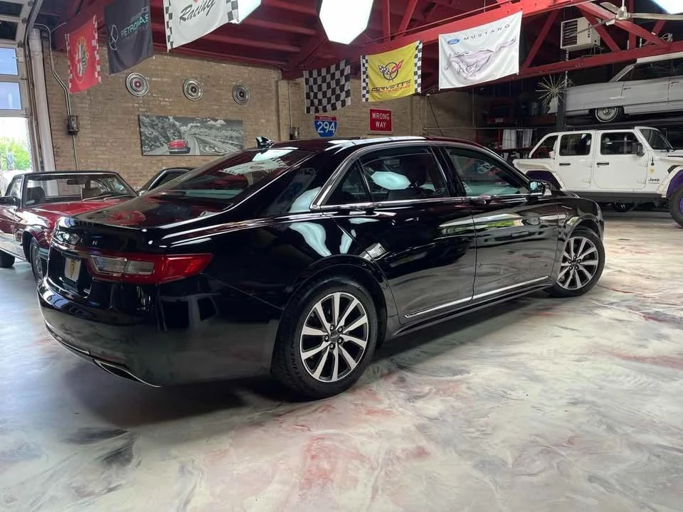 2018 Lincoln Continental 10th Gen - Image 2 of 20