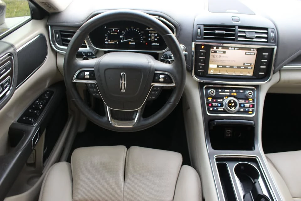 2018 Lincoln Continental 10th Gen - Image 20 of 20