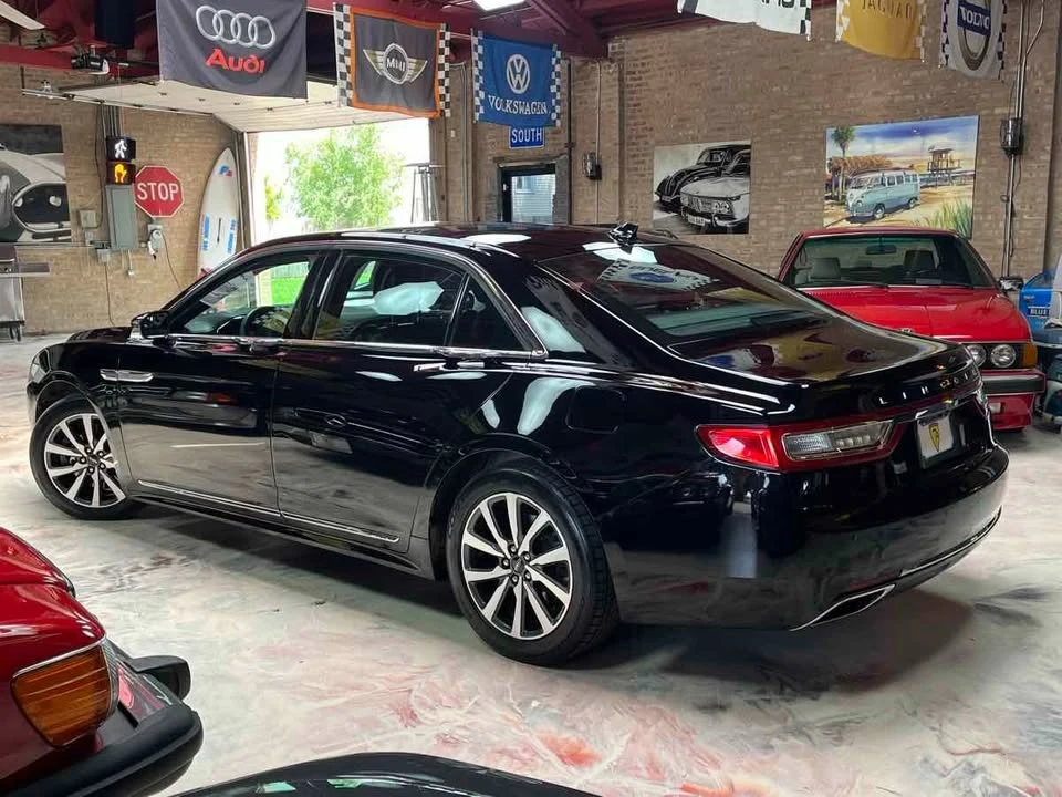 2018 Lincoln Continental 10th Gen - Image 5 of 20