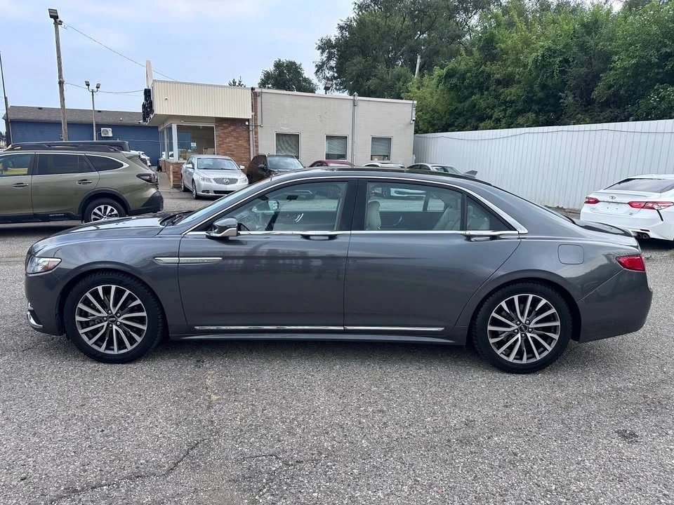 2018 Lincoln Continental 10th Gen - Image 4 of 20