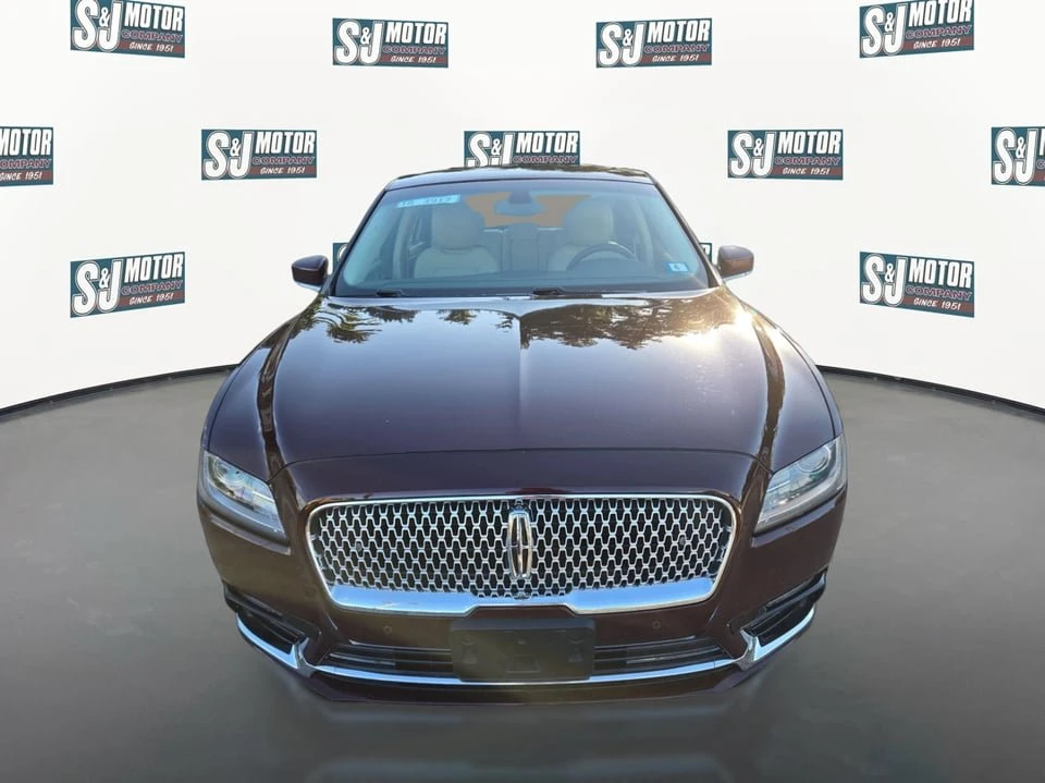 2018 Lincoln Continental 10th Gen - Image 2 of 20