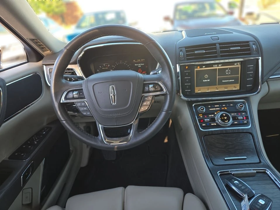 2018 Lincoln Continental 10th Gen - Image 19 of 20