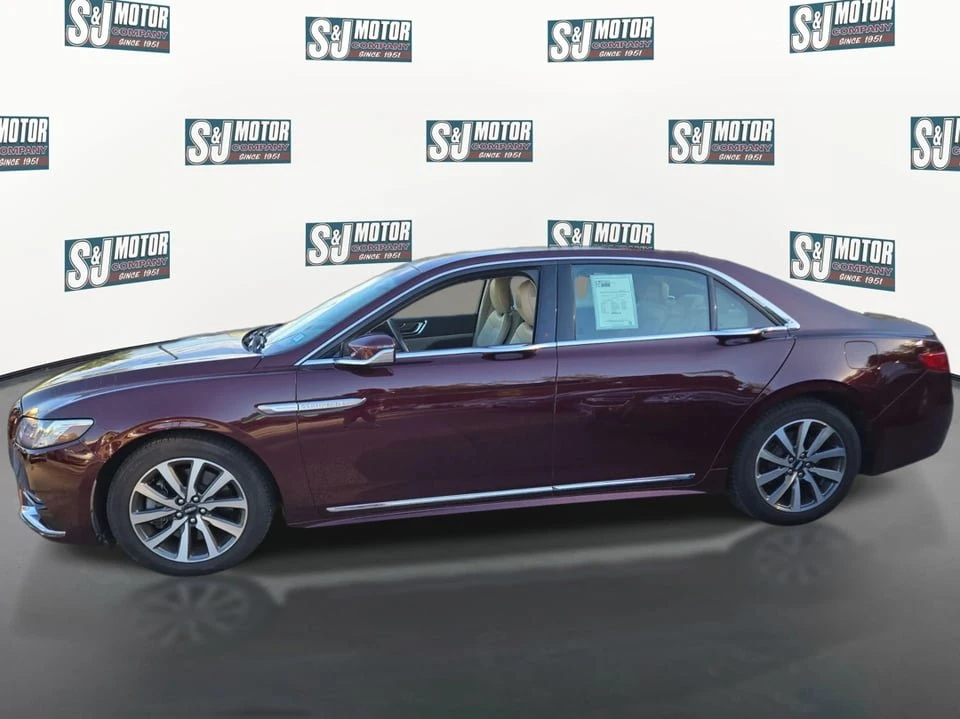 2018 Lincoln Continental 10th Gen - Image 8 of 20