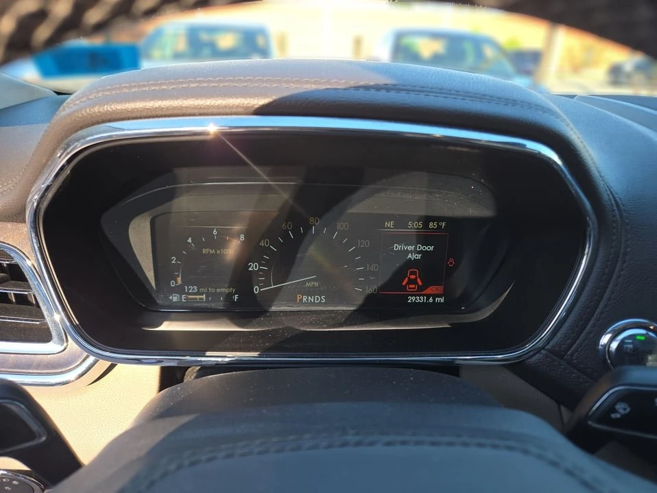 2018 Lincoln Continental 10th Gen - Image 15 of 20