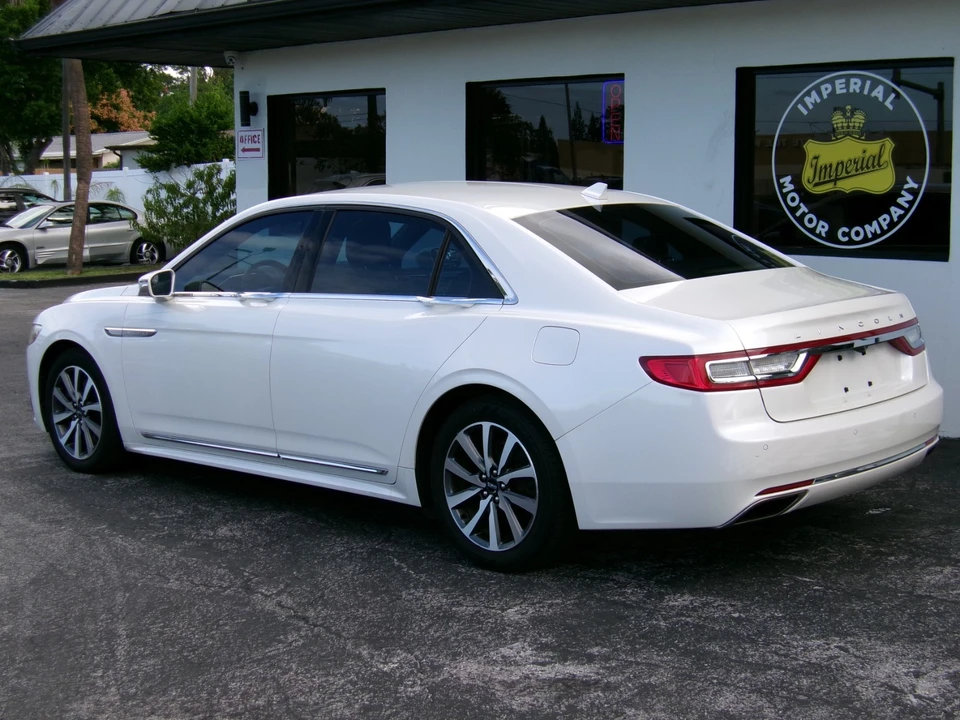 2018 Lincoln Continental 10th Gen - Image 7 of 20