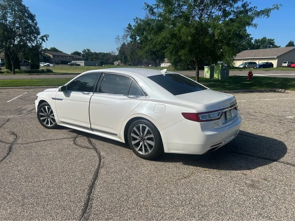 2018 Lincoln Continental 10th Gen - Image 7 of 13