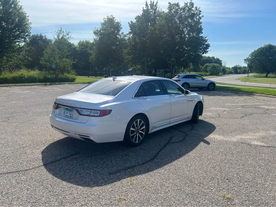2018 Lincoln Continental 10th Gen - Image 5 of 13