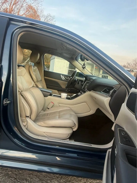 2018 Lincoln Continental 10th Gen - Image 10 of 16