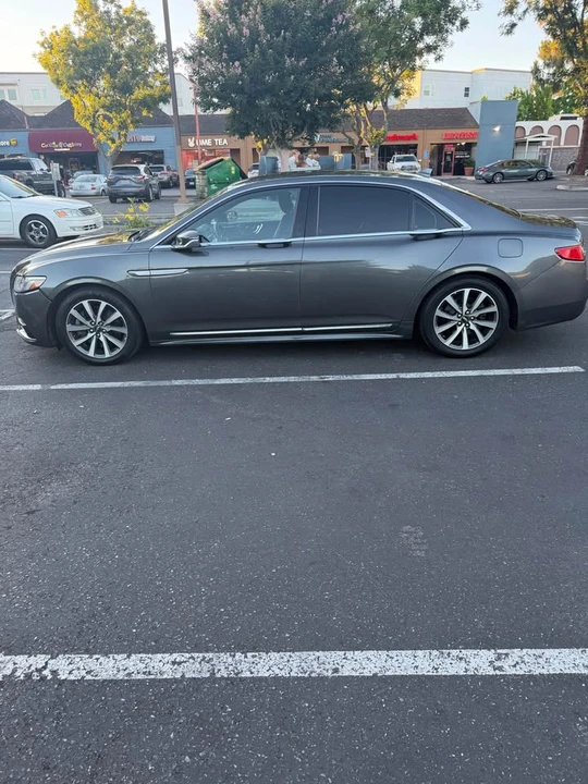 2018 Lincoln Continental 10th Gen - Image 4 of 7
