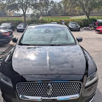 2018 Lincoln Continental Premiere