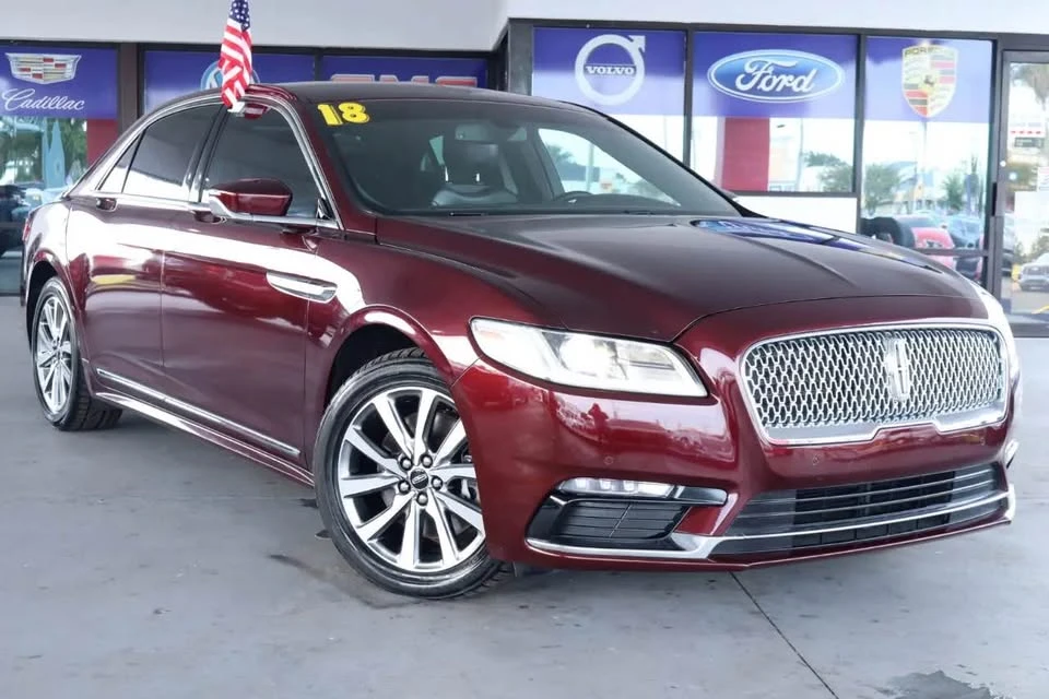 2018 Lincoln Continental 10th Gen - Image 2 of 13