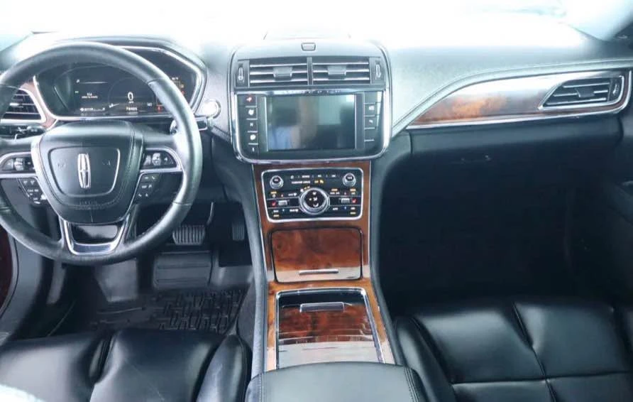 2018 Lincoln Continental 10th Gen - Image 5 of 8