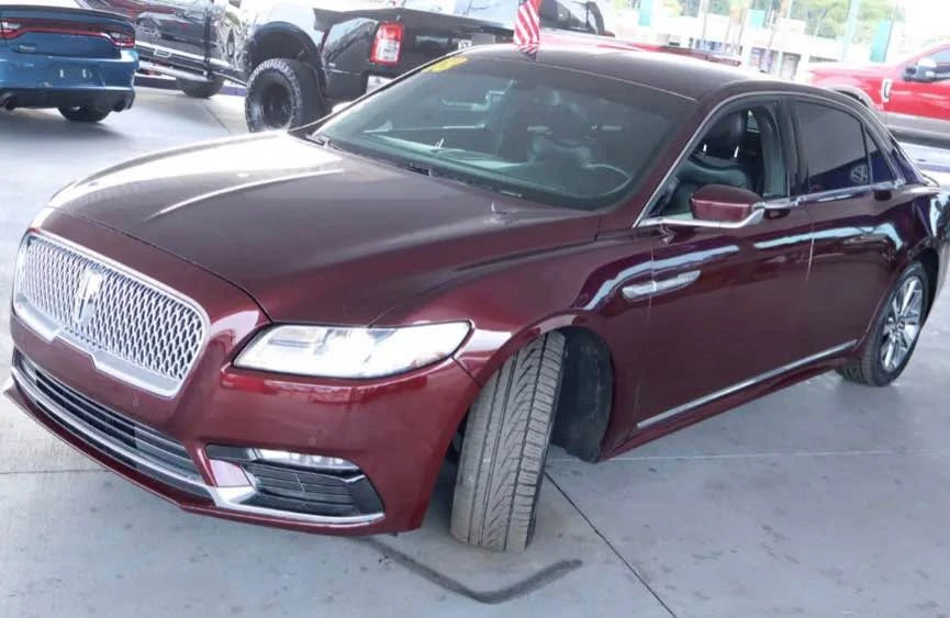 2018 Lincoln Continental 10th Gen - Image 3 of 8