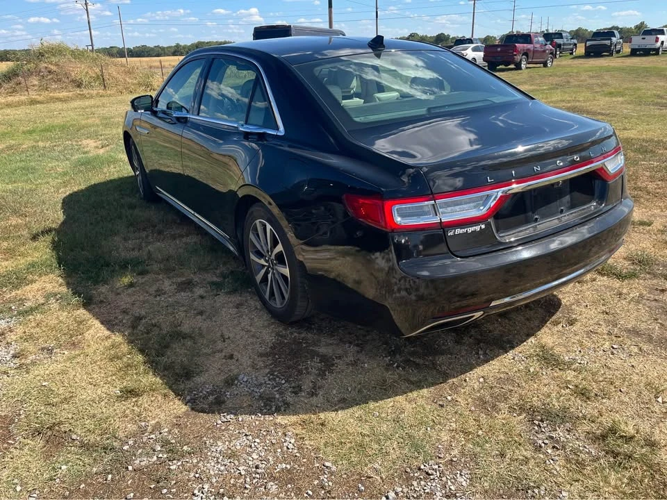 2018 Lincoln Continental 10th Gen - Image 5 of 13