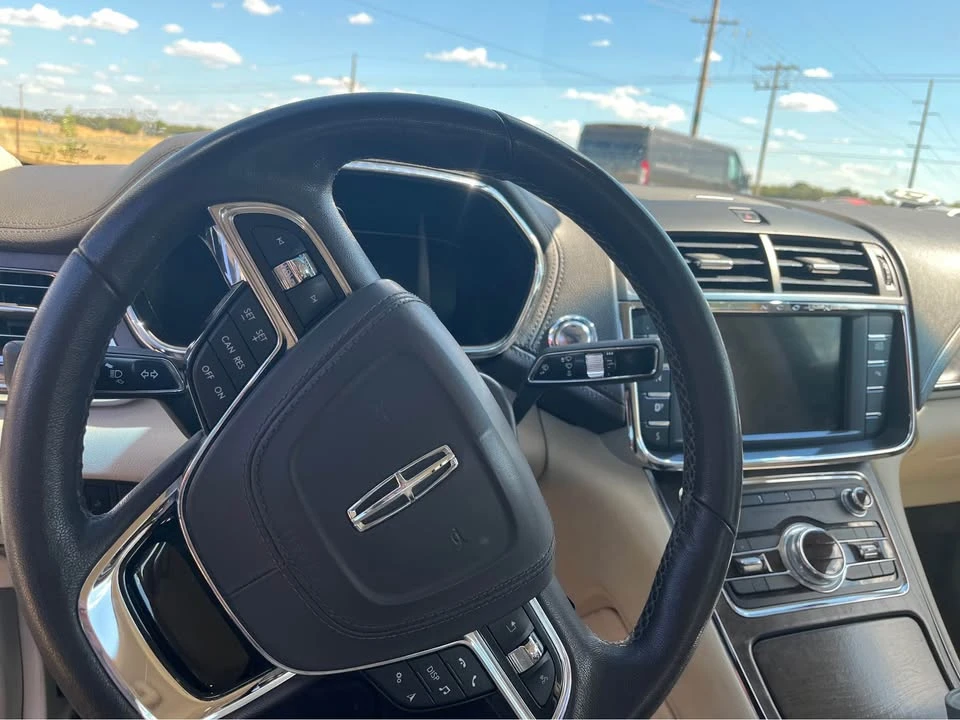 2018 Lincoln Continental 10th Gen - Image 13 of 13