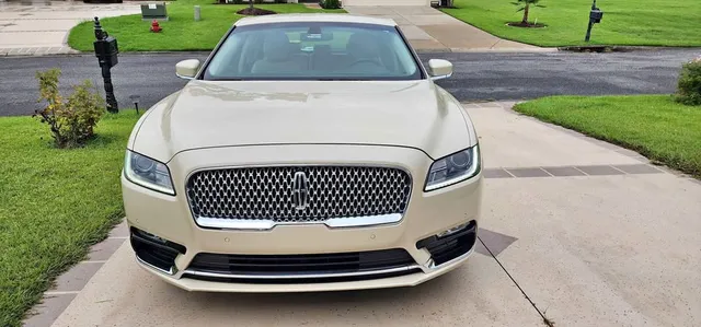 2018 Lincoln Continental Premiere Sedan 4D