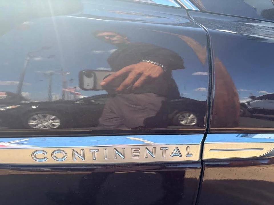 2018 Lincoln Continental 10th Gen - Image 4 of 6