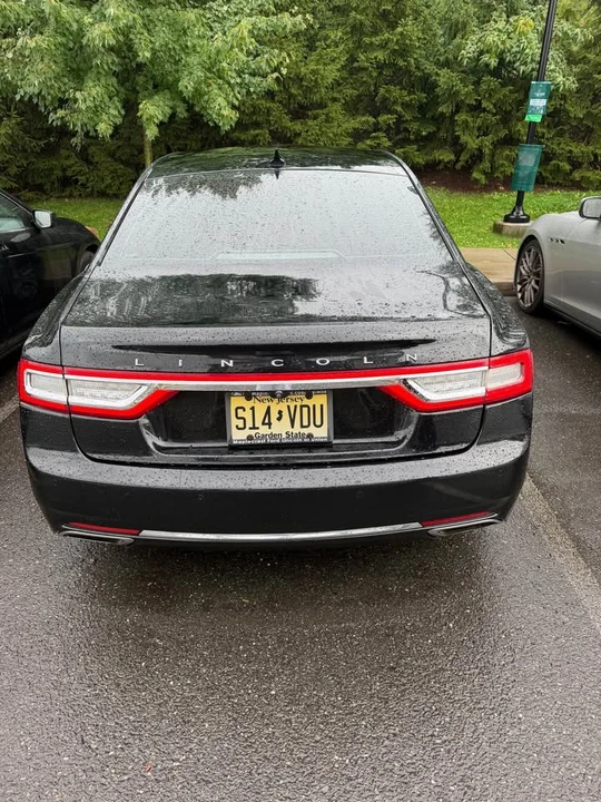 2018 Lincoln Continental 10th Gen - Image 7 of 9