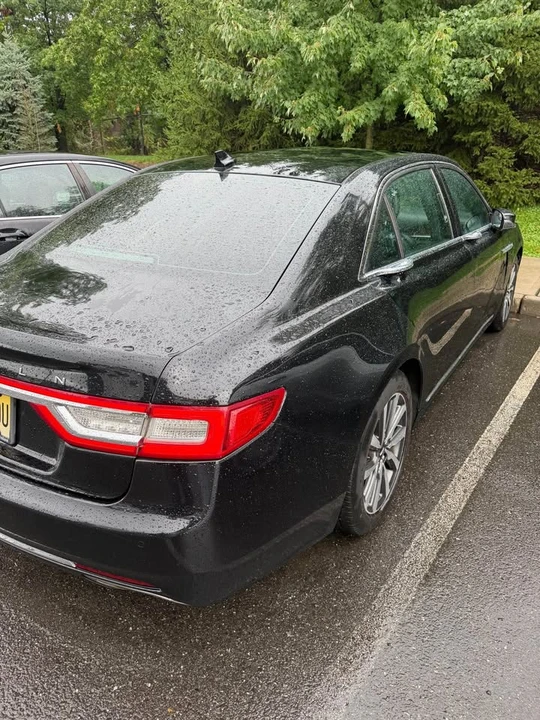 2018 Lincoln Continental 10th Gen - Image 8 of 9