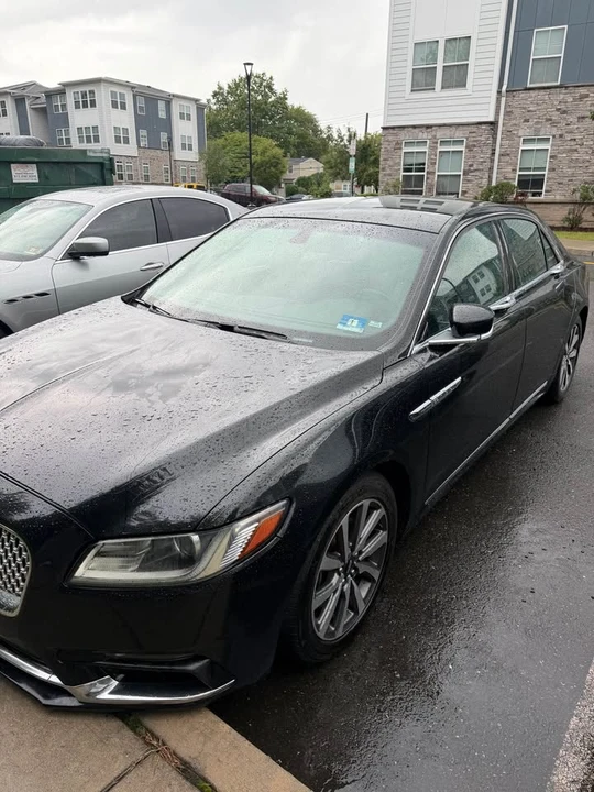 2018 Lincoln Continental 10th Gen - Image 5 of 9