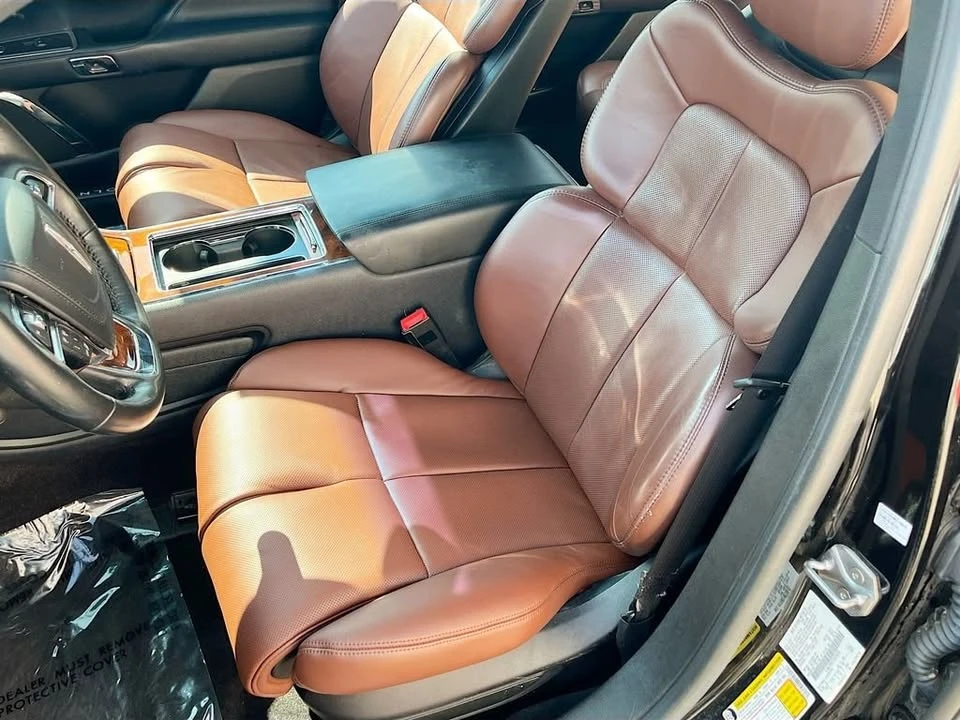 2018 Lincoln Continental 10th Gen - Image 14 of 19