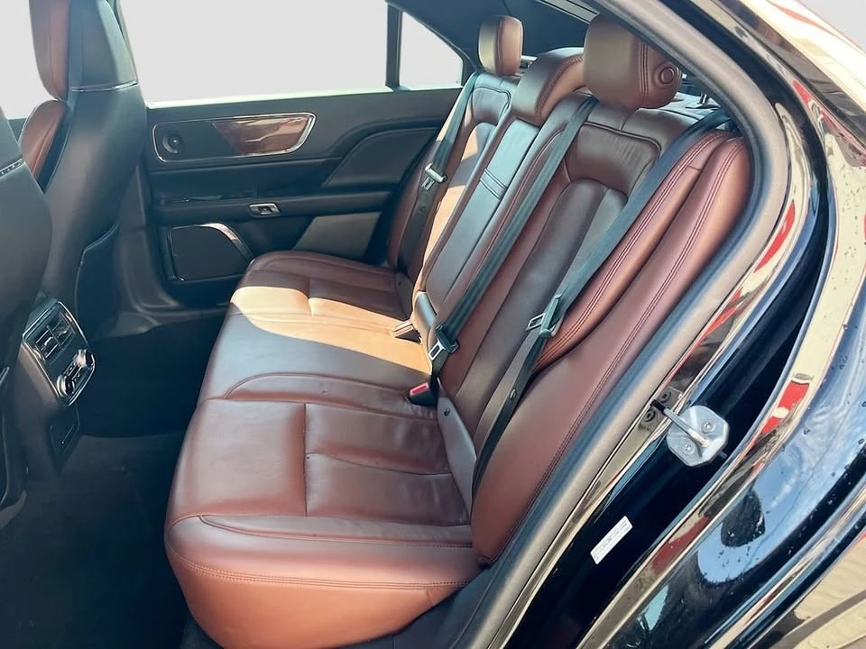 2018 Lincoln Continental 10th Gen - Image 18 of 19