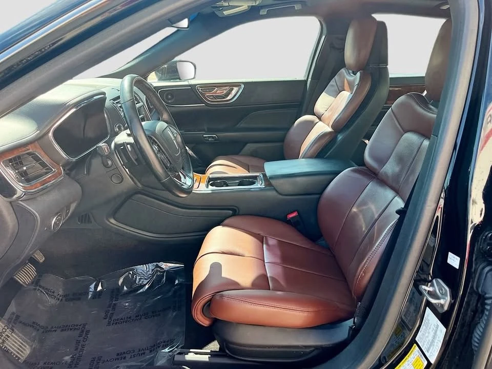 2018 Lincoln Continental 10th Gen - Image 16 of 19